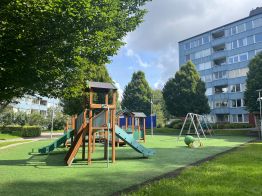 playground lars laj