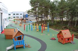 playground lars laj