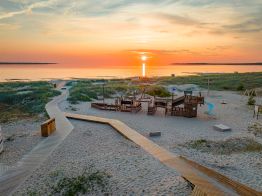 playground lars laj