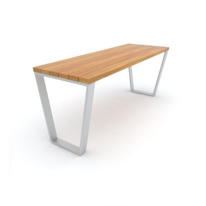 Ryga Table, moderní dřevěný stůl s kovovými nohami.