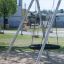Silver Double Swing (BNS90) na dětském hřišti.