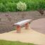Robinia bench dřevěné venkovní sedadlo na cestě hřiště