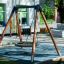 Bird Nest Single Swing (BNS 120 cm) instalované na hřišti.