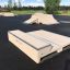 Skateboardová rampa Fun Box type 2 ve venkovním skateparku.