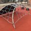 Mini Climber steel structure na hřišti s lezeckými sítěmi.