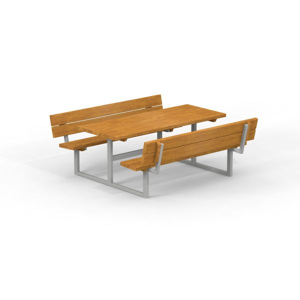 Dřevěné Table & Bench s kovovým rámem.