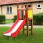 Toddler Tower Slide na hřišti.