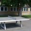 Concrete table tennis, free-standing stůl ve venkovním prostředí.