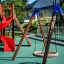 Swing Frame (single swing, wide) v prostředí hřiště