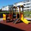 Smart playhouse with slide na hřišti.