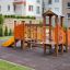 Rubik playhouse with slide v moderním hřišti