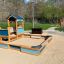 Villa Maxi sandbox with a playhouse na hřišti