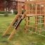 Kiosk Modern Nature wooden playhouse s lezeckou sítí a skluzavkou na zahradě